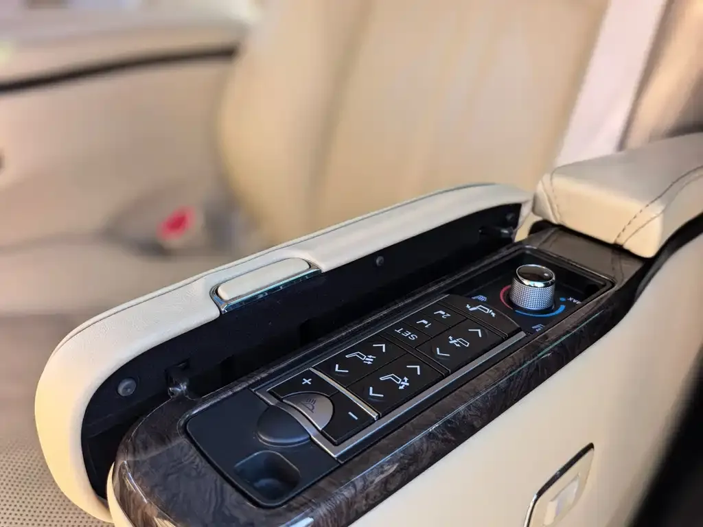 Toyota Vellfire 2021 из CN, фото 2