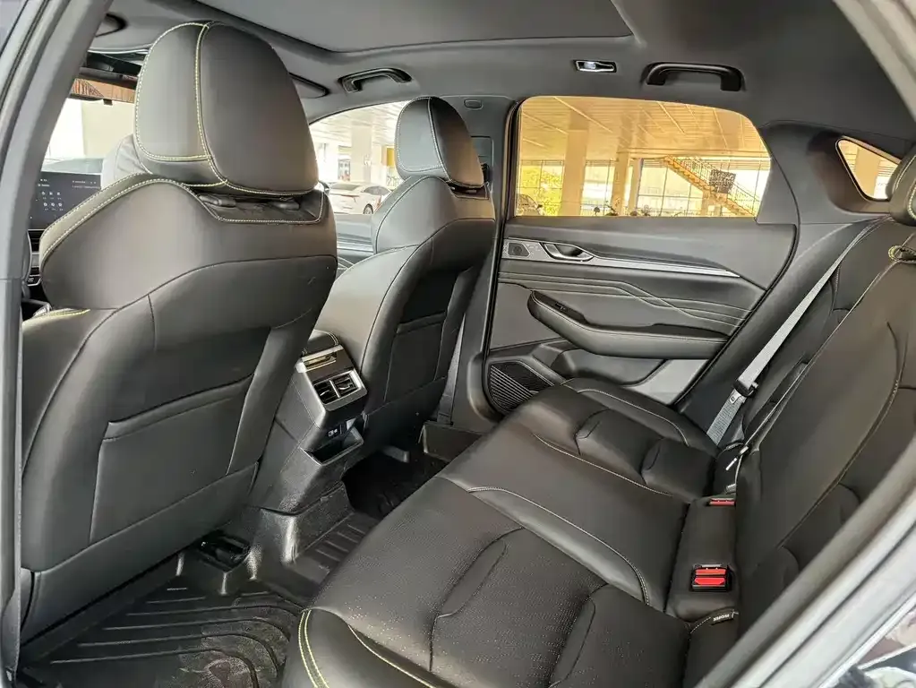 Geely Xingrui 2023 из CN, фото 7