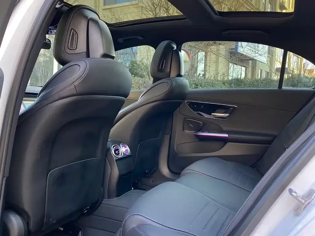 Mercedes-Benz C-Class 2024 из CN, фото 6