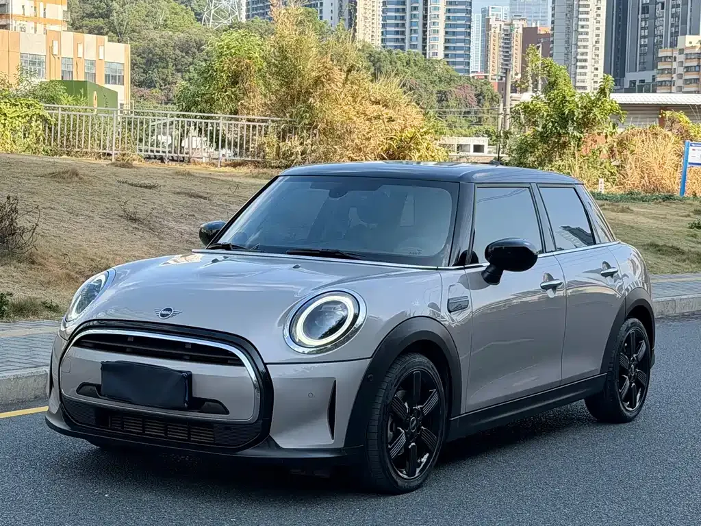 MINI Cooper (3-door) 2024 из CN, фото 1