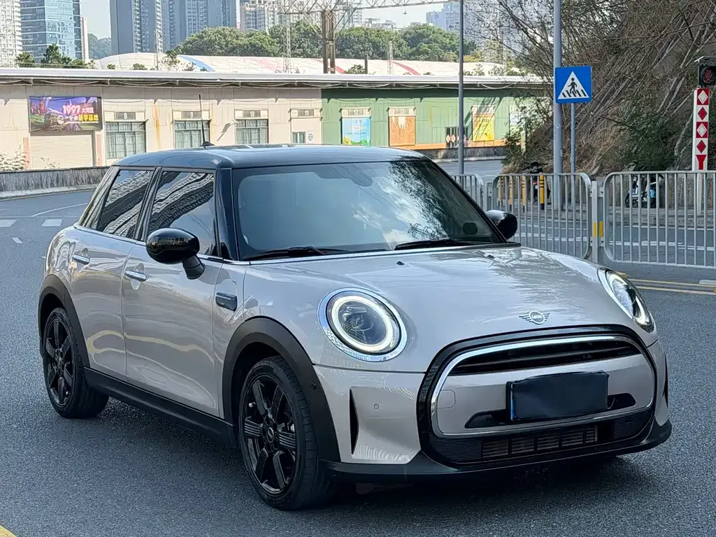 MINI Cooper (3-door) 2024 из CN, фото 8