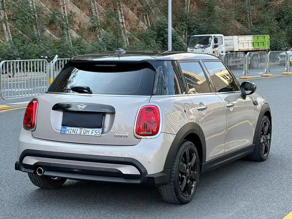 MINI Cooper (3-door) 2024 из CN, фото 4