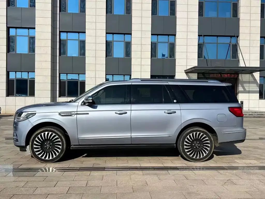 Lincoln Navigator 2022 из CN, фото 3
