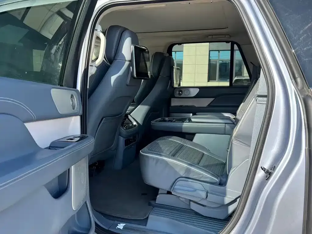 Lincoln Navigator 2022 из CN, фото 9