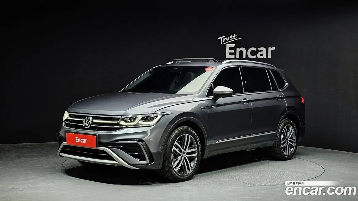 Volkswagen Tiguan — фото 1