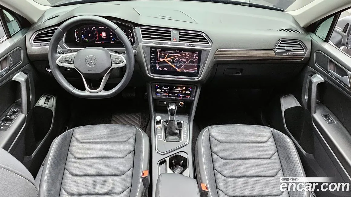 Volkswagen Tiguan — фото 7