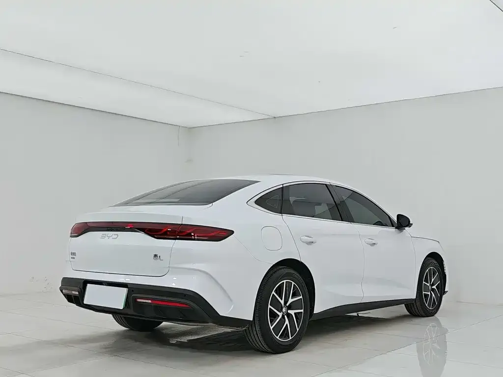 BYD Qin L — фото 7