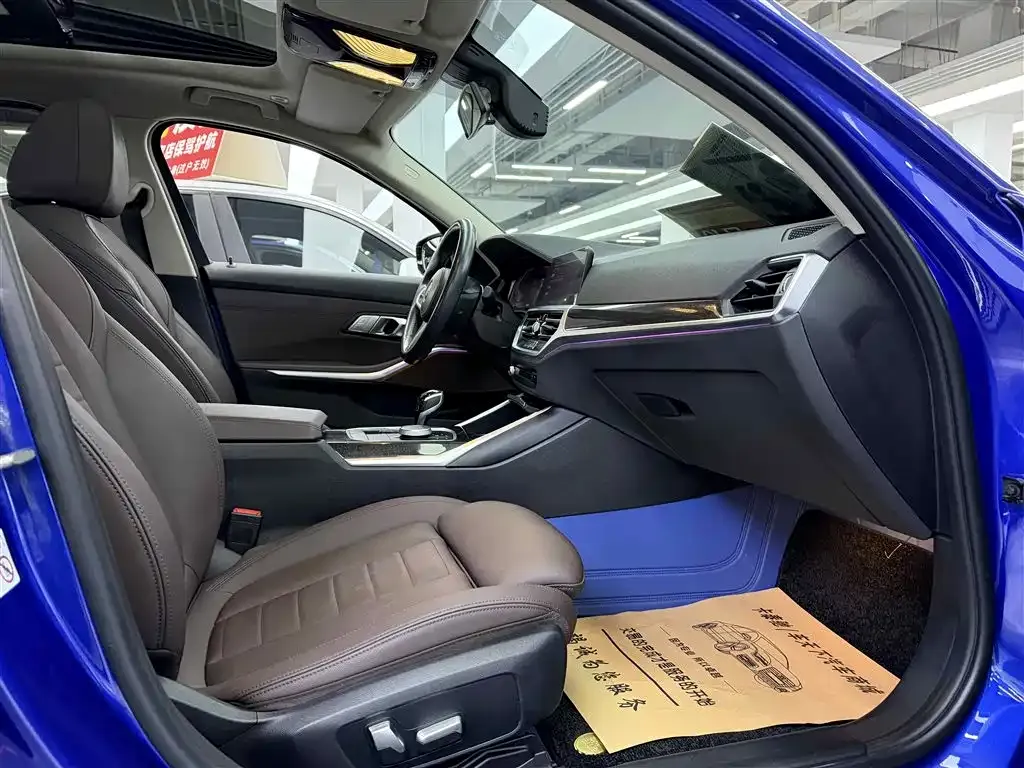 BMW 3 Series 2021 из CN, фото 9