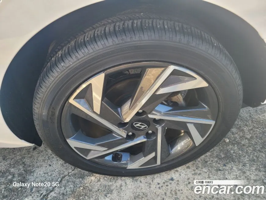 Hyundai AVANTE — фото 9