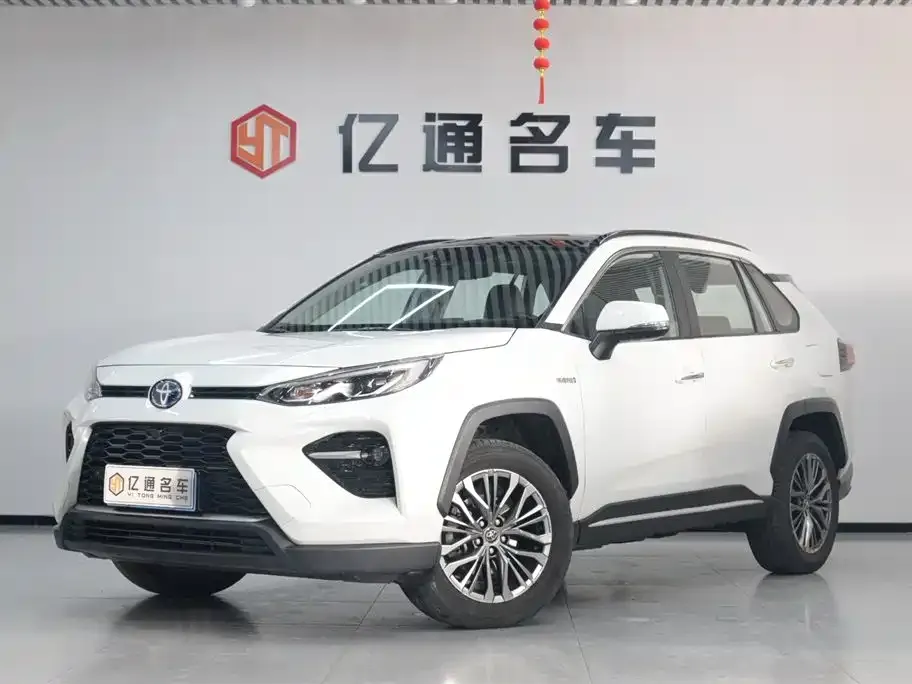 Toyota Wildlander — фото 1