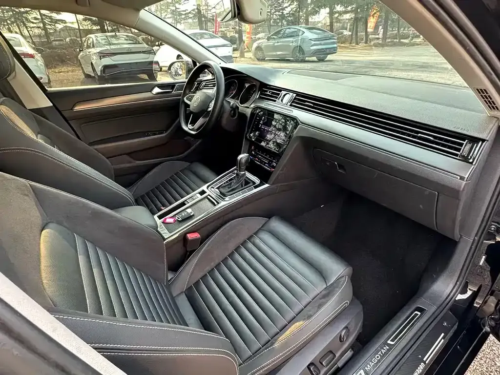 Volkswagen Magotan 2022 из CN, фото 8