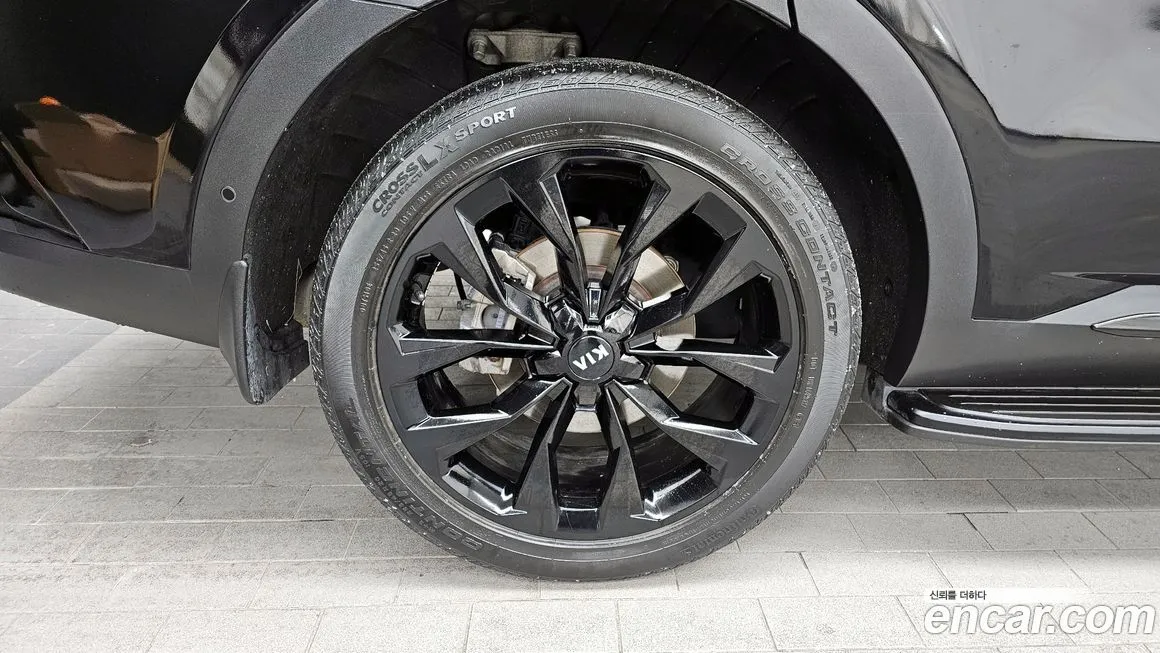 Kia Sorento — фото 7