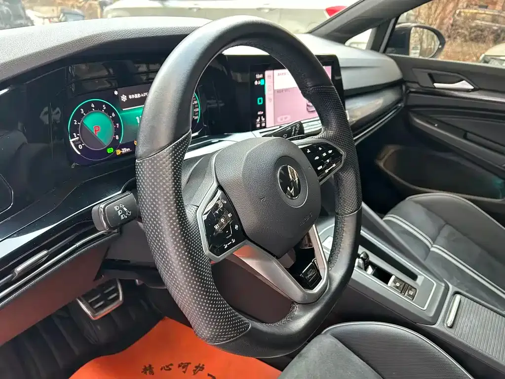 Volkswagen Golf 2022 из CN, фото 10