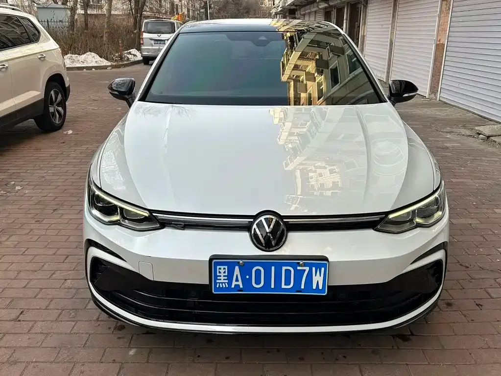 Volkswagen Golf 2022 из CN, фото 2