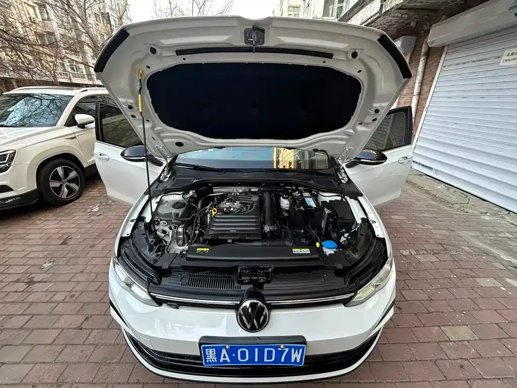 Volkswagen Golf 2022 из CN, фото 6
