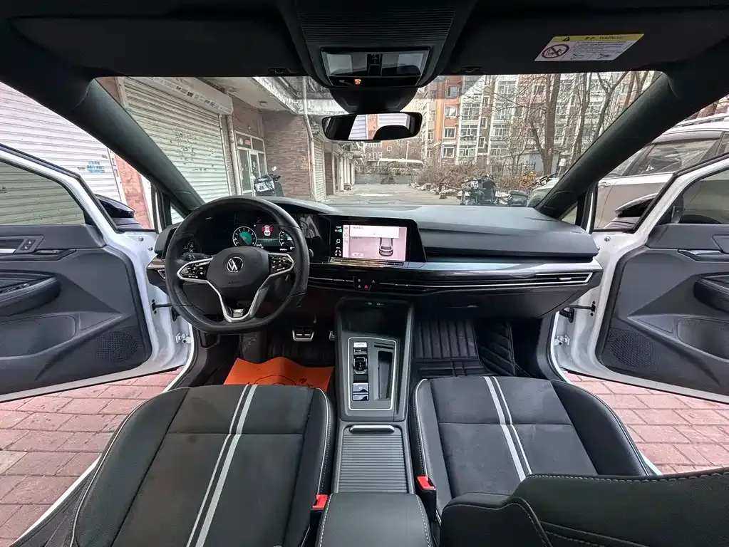 Volkswagen Golf 2022 из CN, фото 8