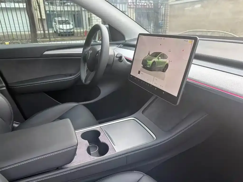 Tesla Model Y 2024 из CN, фото 8