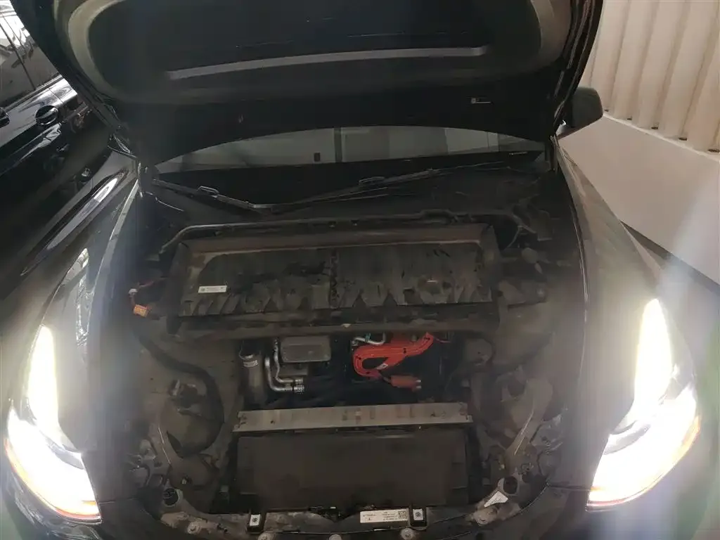 Tesla Model Y 2023 из CN, фото 8