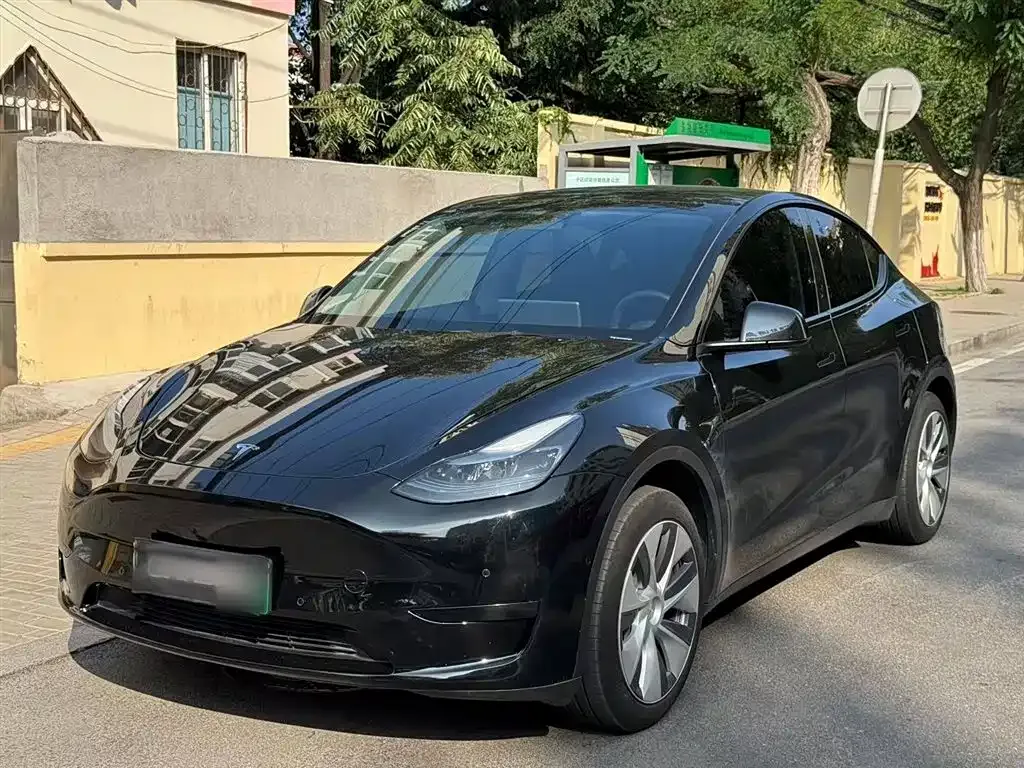 Tesla Model Y 2023 из CN, фото 10