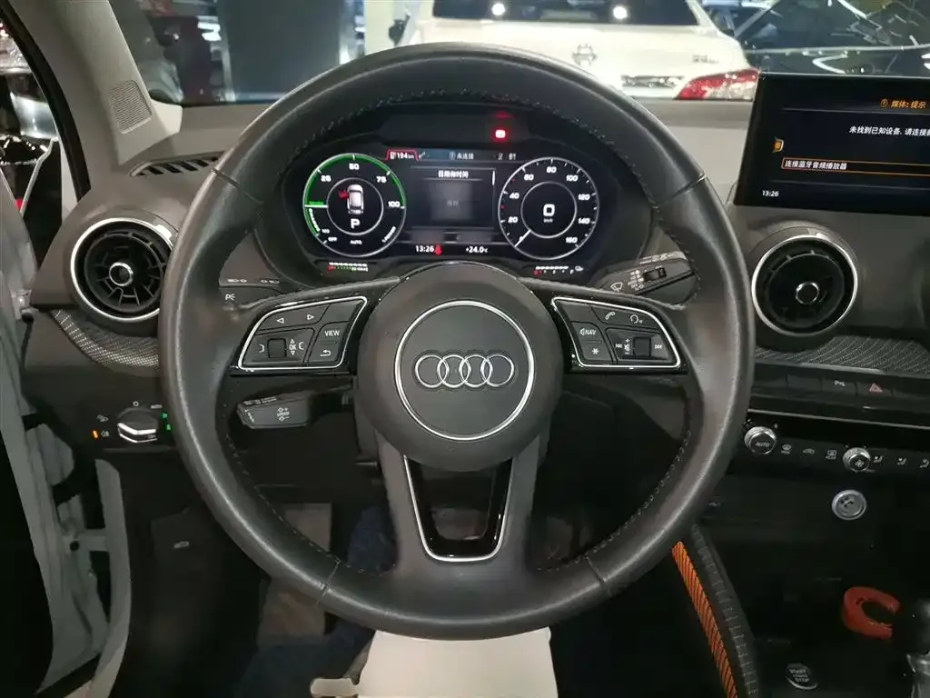 Audi Q2L e-tron 2021 из CN, фото 7