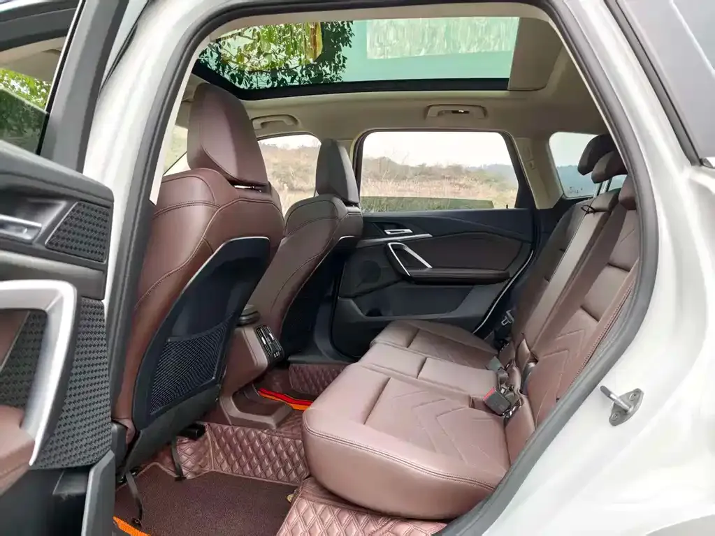 BMW X1 2023 из CN, фото 10
