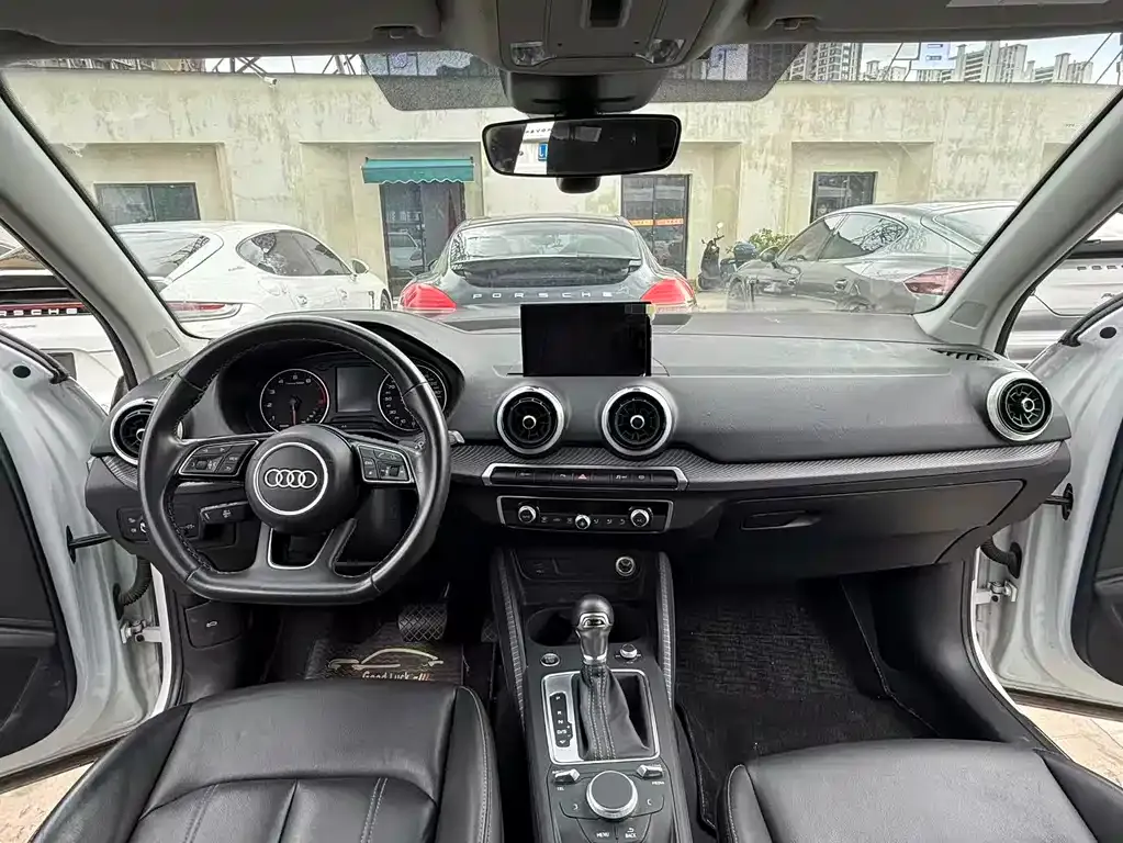 Audi Q2L 2022 из CN, фото 10
