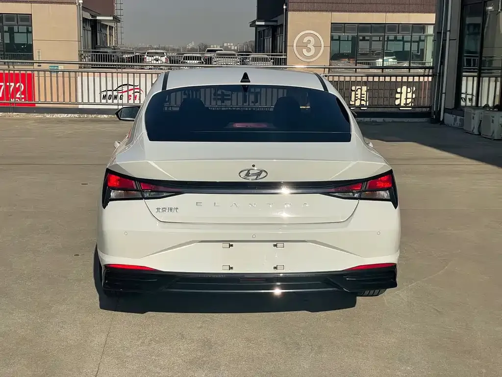 Hyundai Elantra 2022 из CN, фото 8