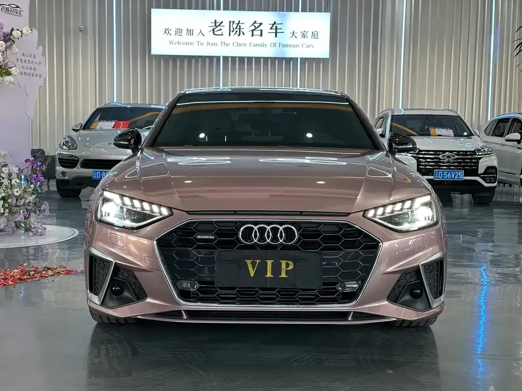 Audi A4L 2023 из CN, фото 6