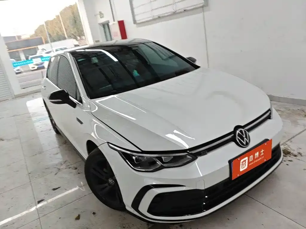 Volkswagen Golf 2023 из CN, фото 9