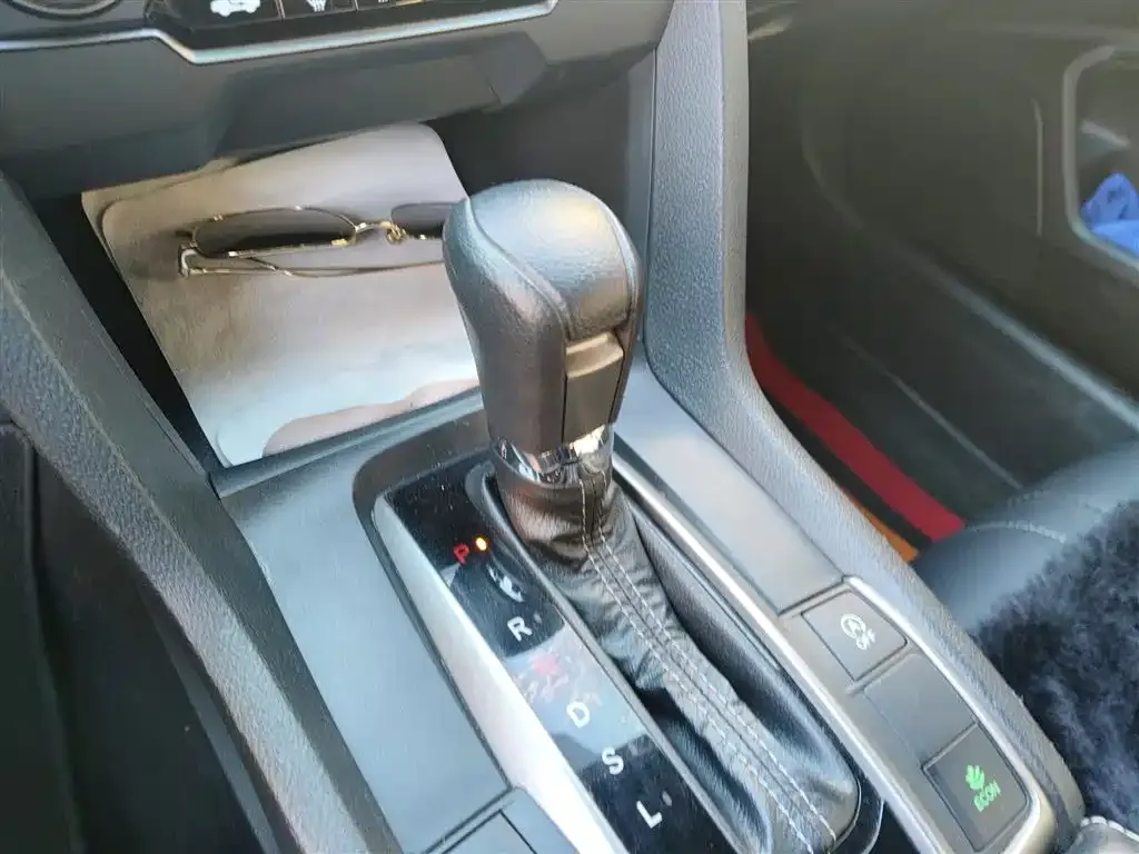 Honda Civic 2022 из CN, фото 4