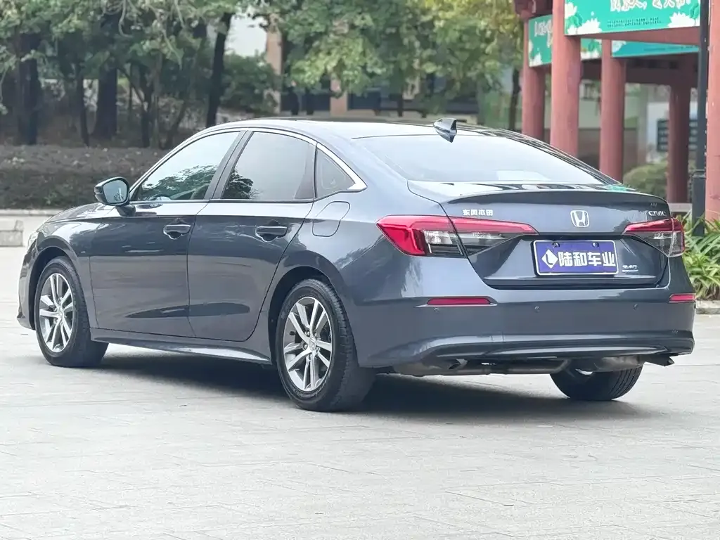 Honda Civic — фото 3
