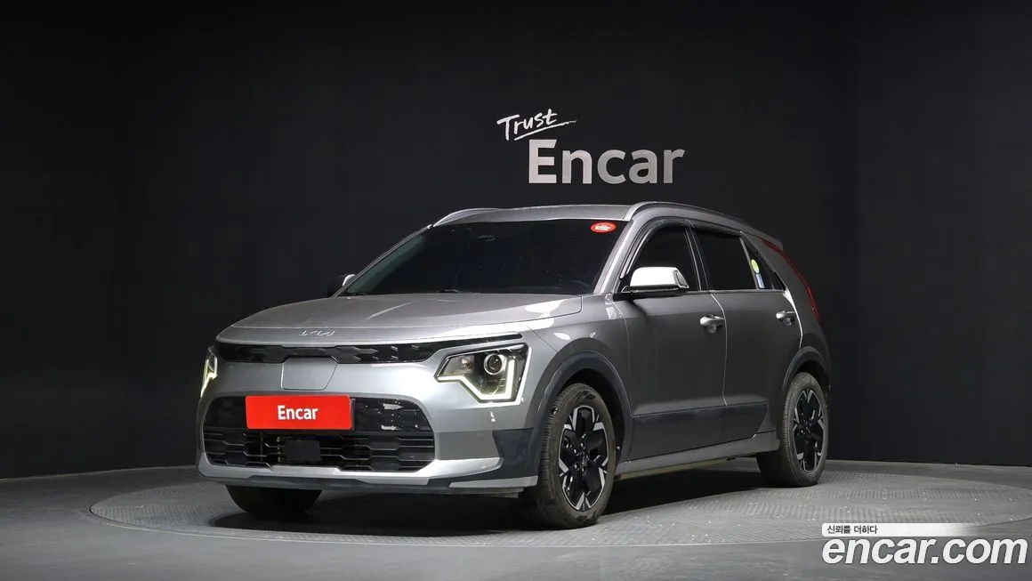 Kia Niro — фото 1