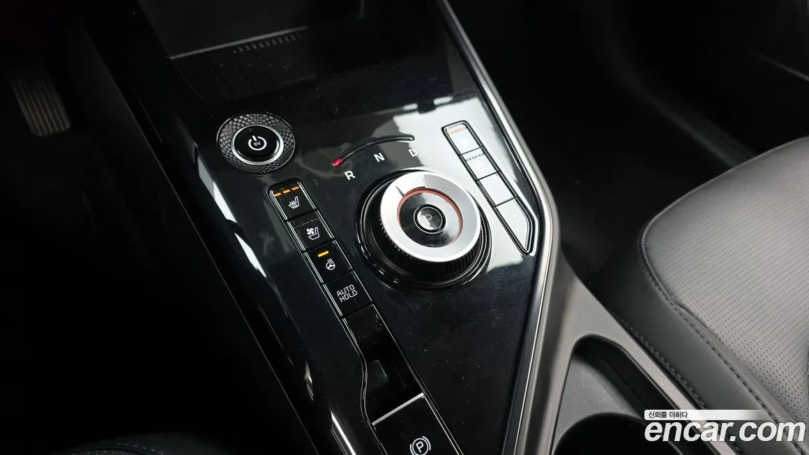 Kia Niro — фото 9