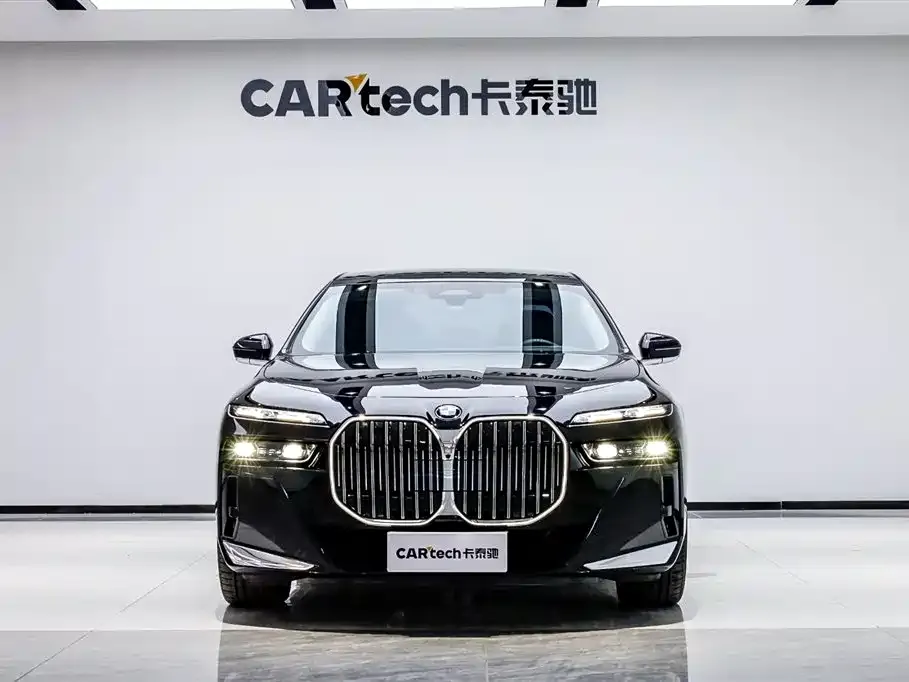 BMW 7 Series 2024 из CN, фото 4