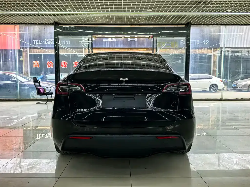 Tesla Model Y 2022 из CN, фото 10