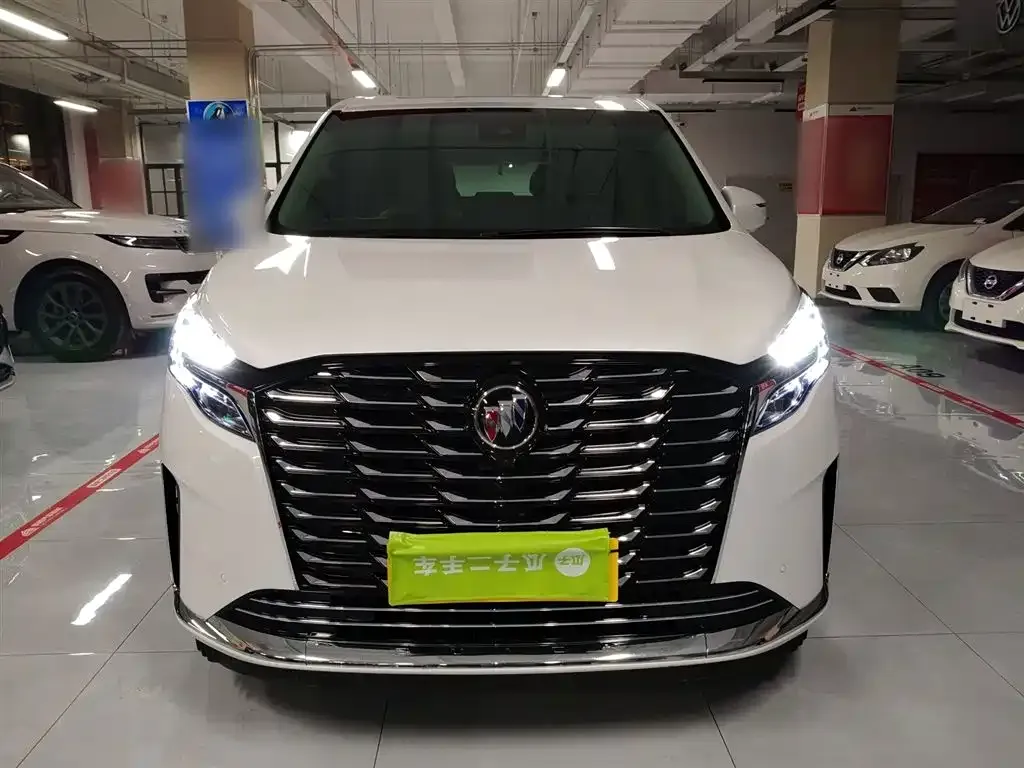 Buick GL8 2023 из CN, фото 9
