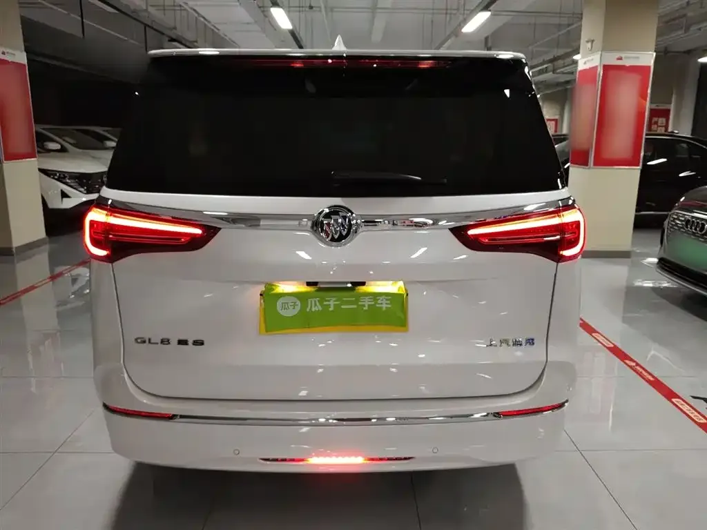 Buick GL8 2023 из CN, фото 4