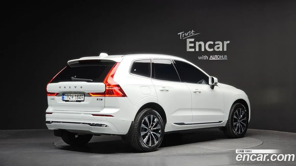 Volvo XC60 — фото 2