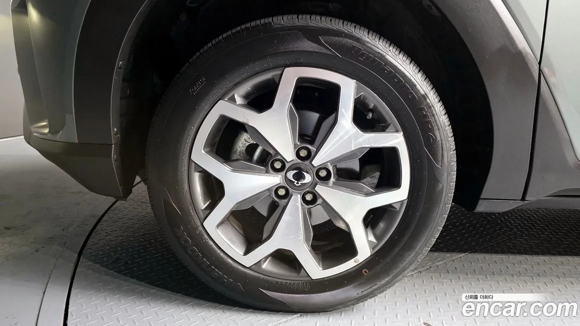 KG Mobility (Ssangyong) Torres 2024 из KR, фото 5