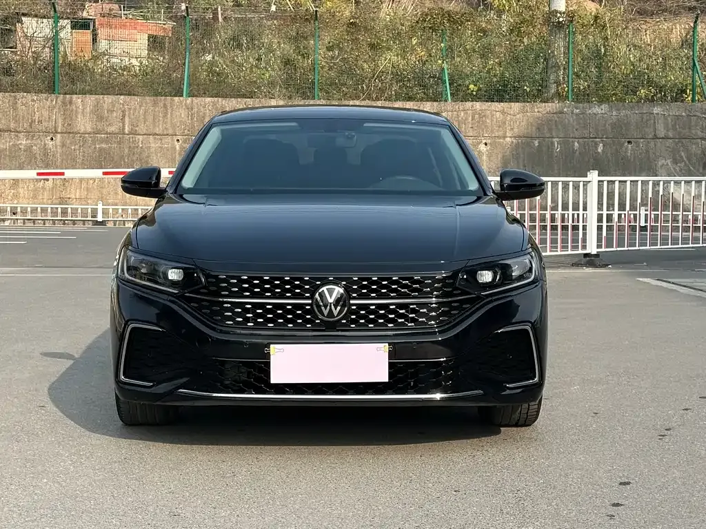 Volkswagen Passat 2024 из CN, фото 3