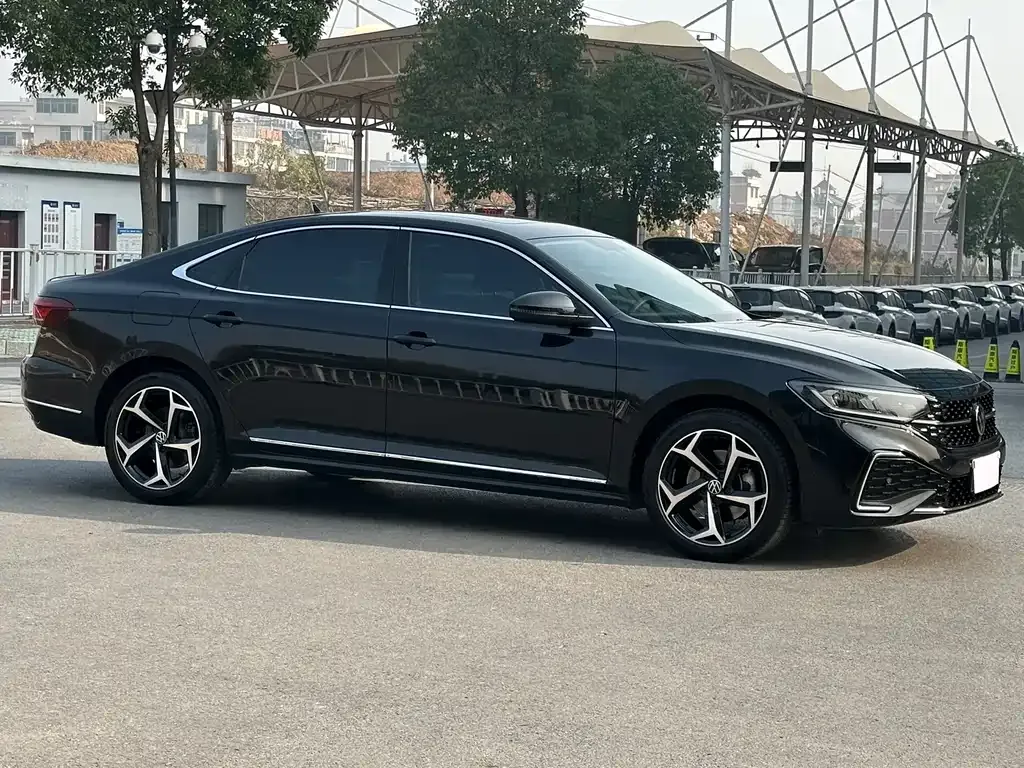 Volkswagen Passat 2024 из CN, фото 9