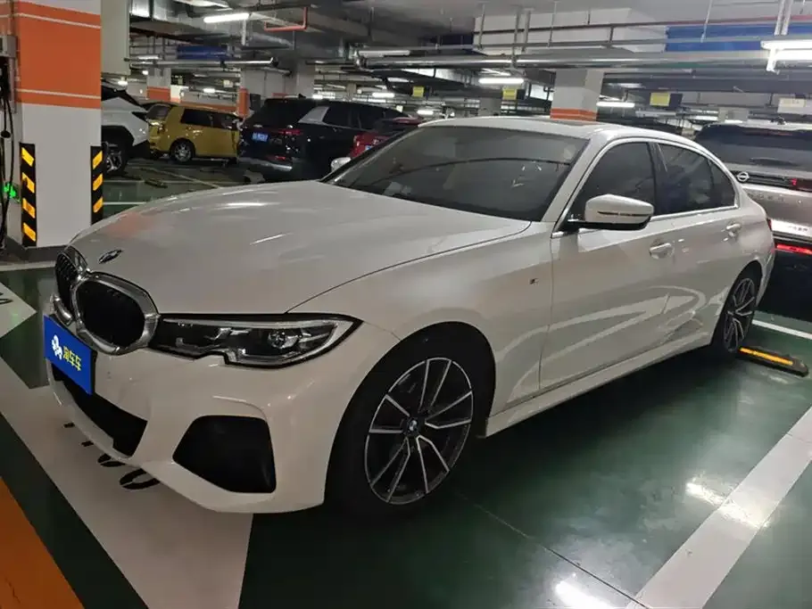 BMW 3 Series 2021 из CN, фото 1