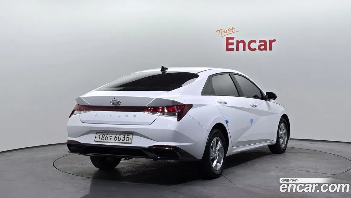 Hyundai AVANTE 2021 из KR, фото 2