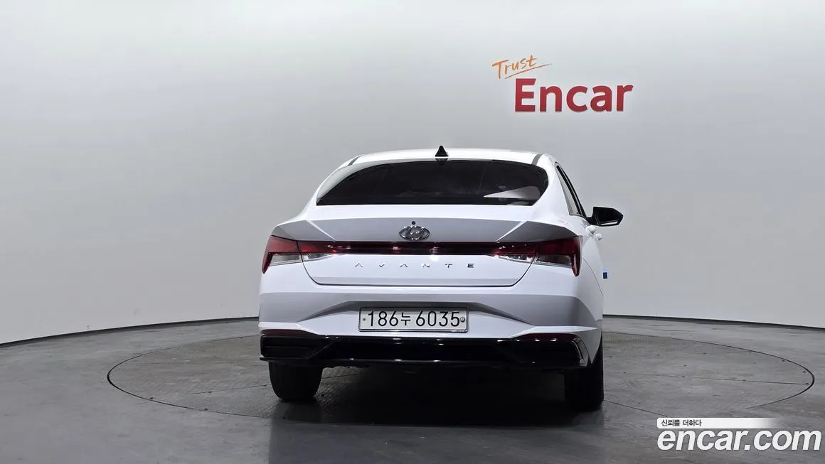 Hyundai AVANTE 2021 из KR, фото 3