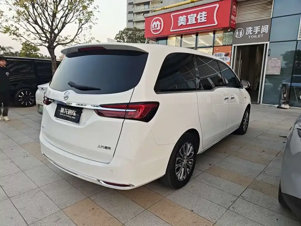 Buick GL8 2024 из CN, фото 9