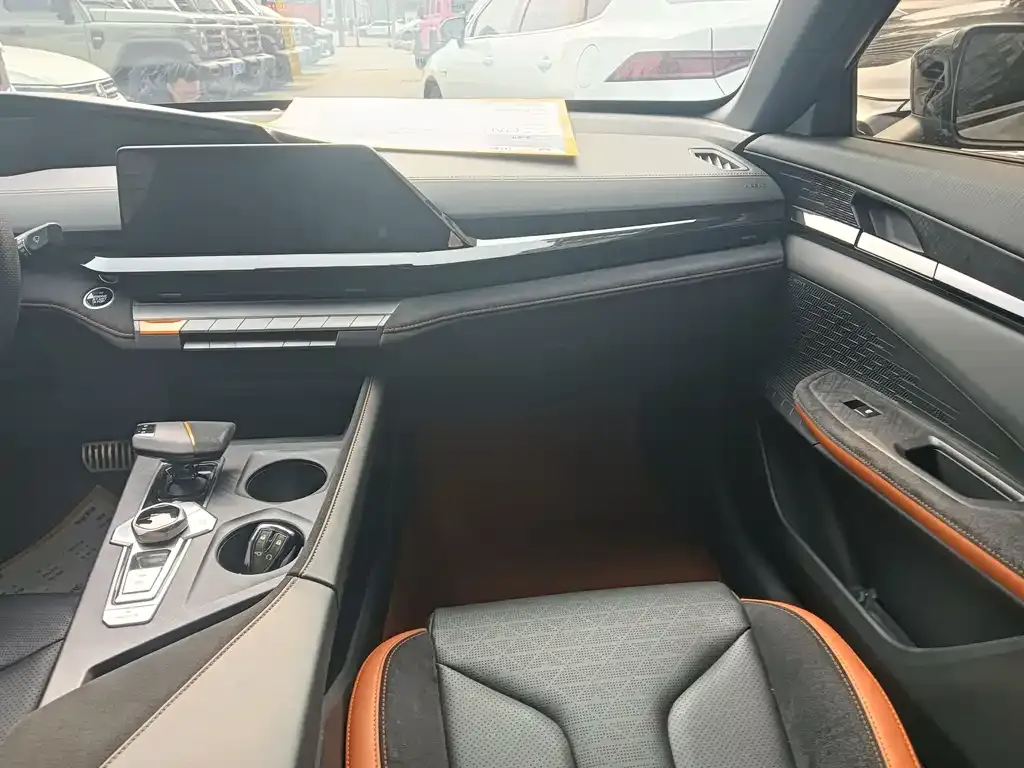 Changan UNI-V 2022 из CN, фото 2