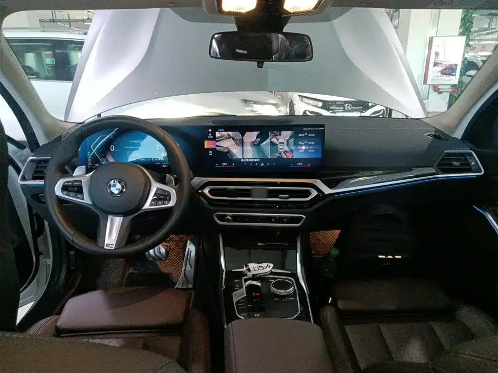 BMW 3 Series 2024 из CN, фото 8