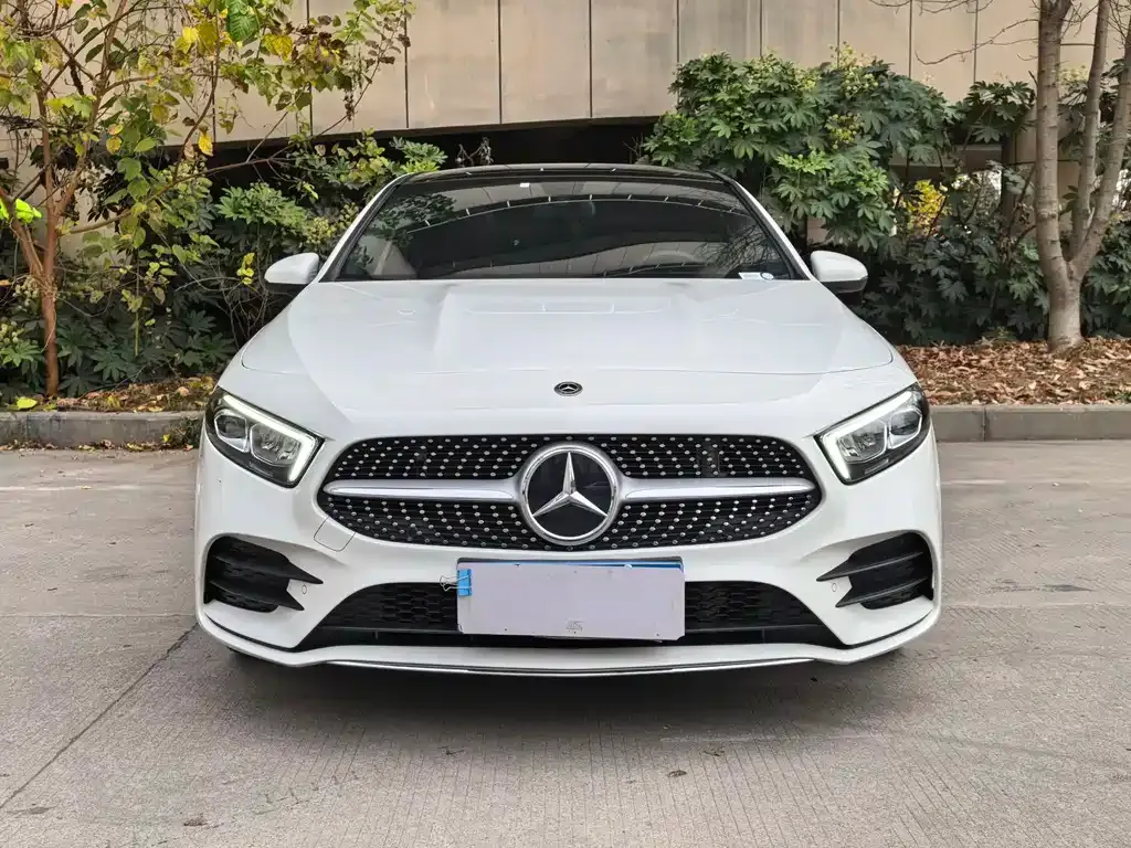 Mercedes-Benz A-Class 2023 из CN, фото 6