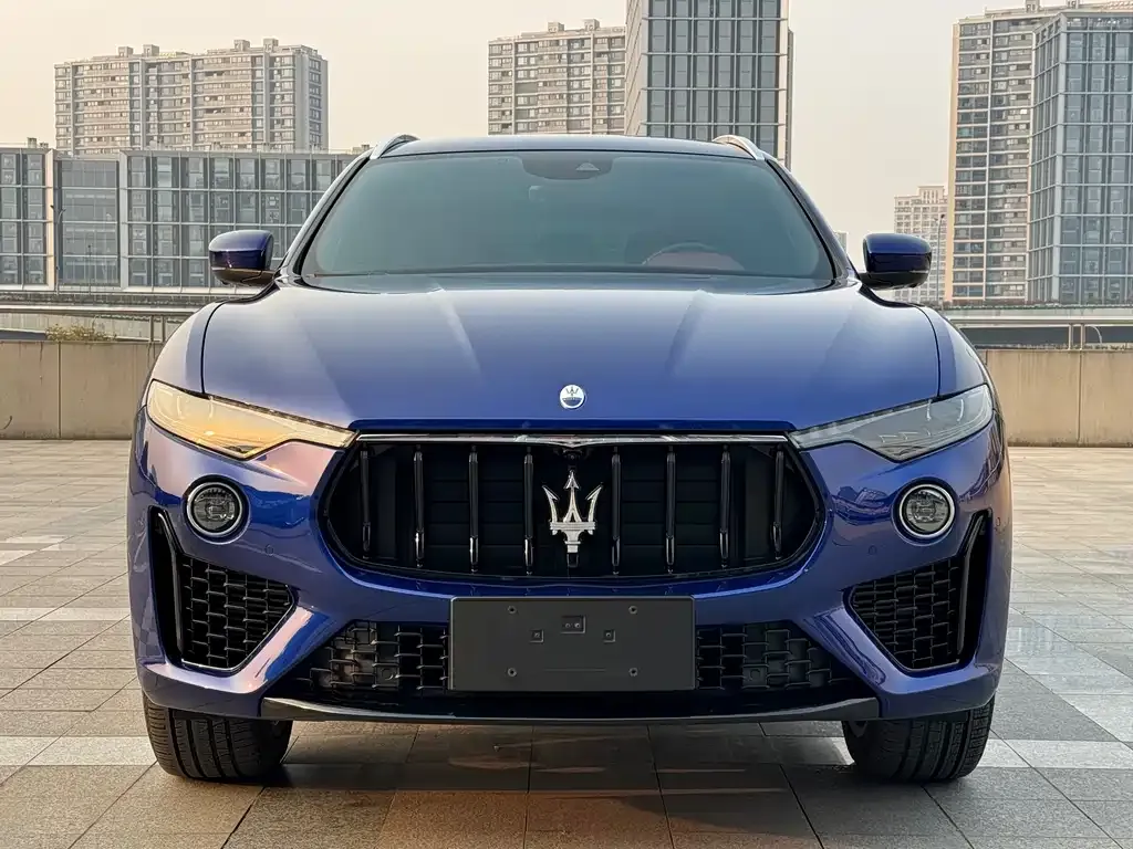 Maserati Levante — фото 10
