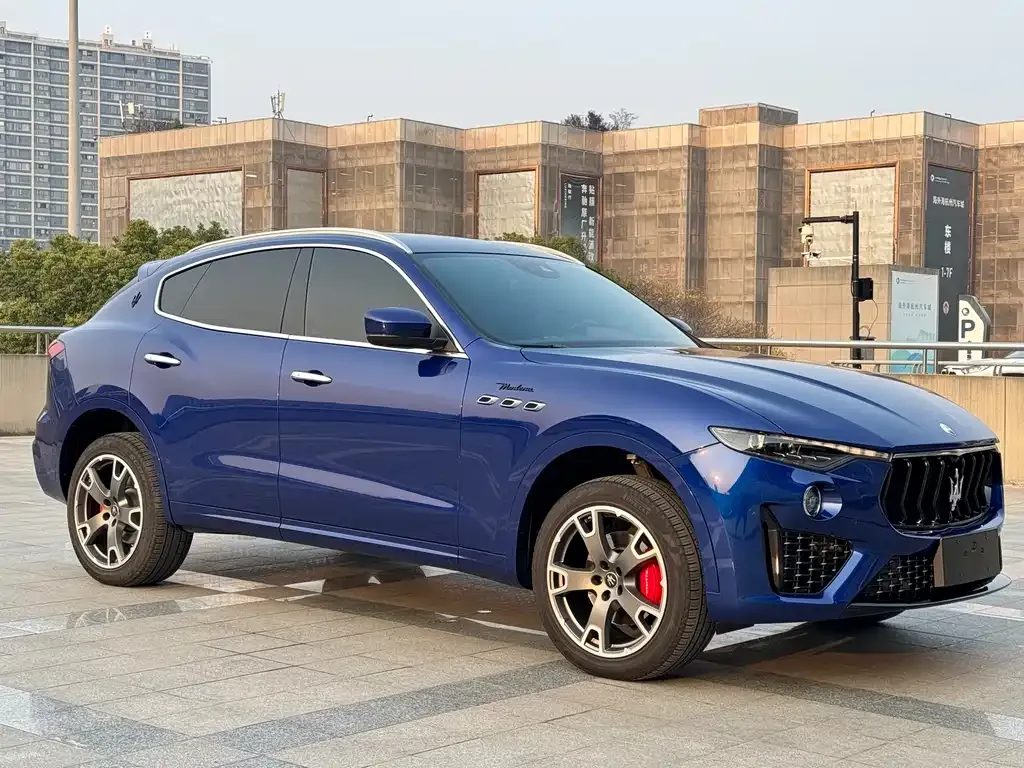 Maserati Levante — фото 5